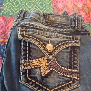 WOMENS JEANS